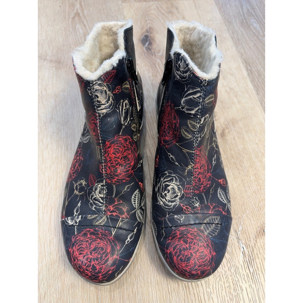 Cloud Footwear Women Red Rose Floral Leather Faux Fur Lined Ankle Boots Size 38